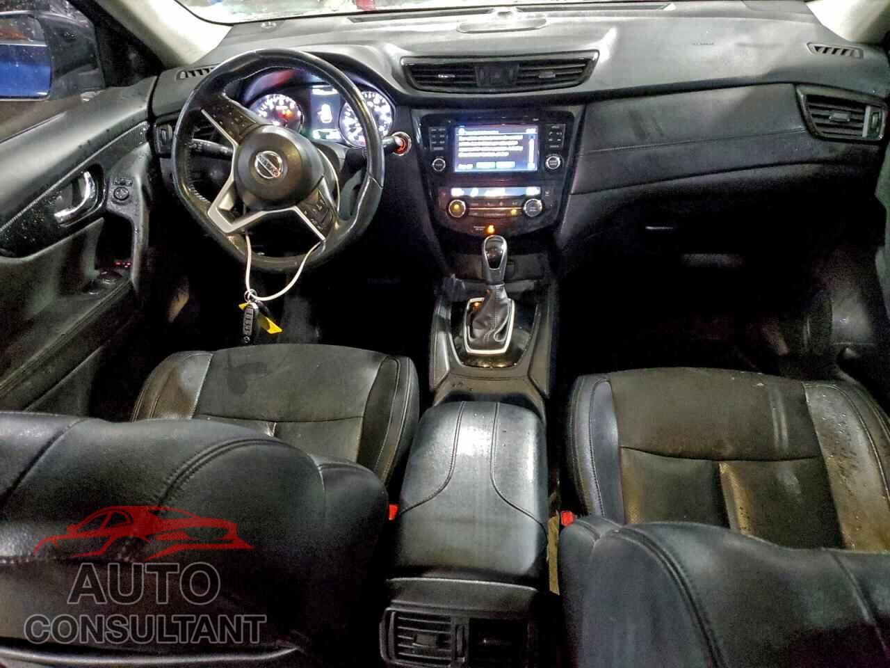 NISSAN ROGUE 2017 - 5N1AT2MVXHC771200