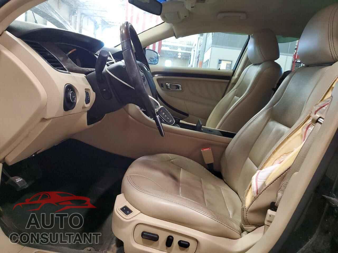 FORD TAURUS 2014 - 1FAHP2F88EG101525