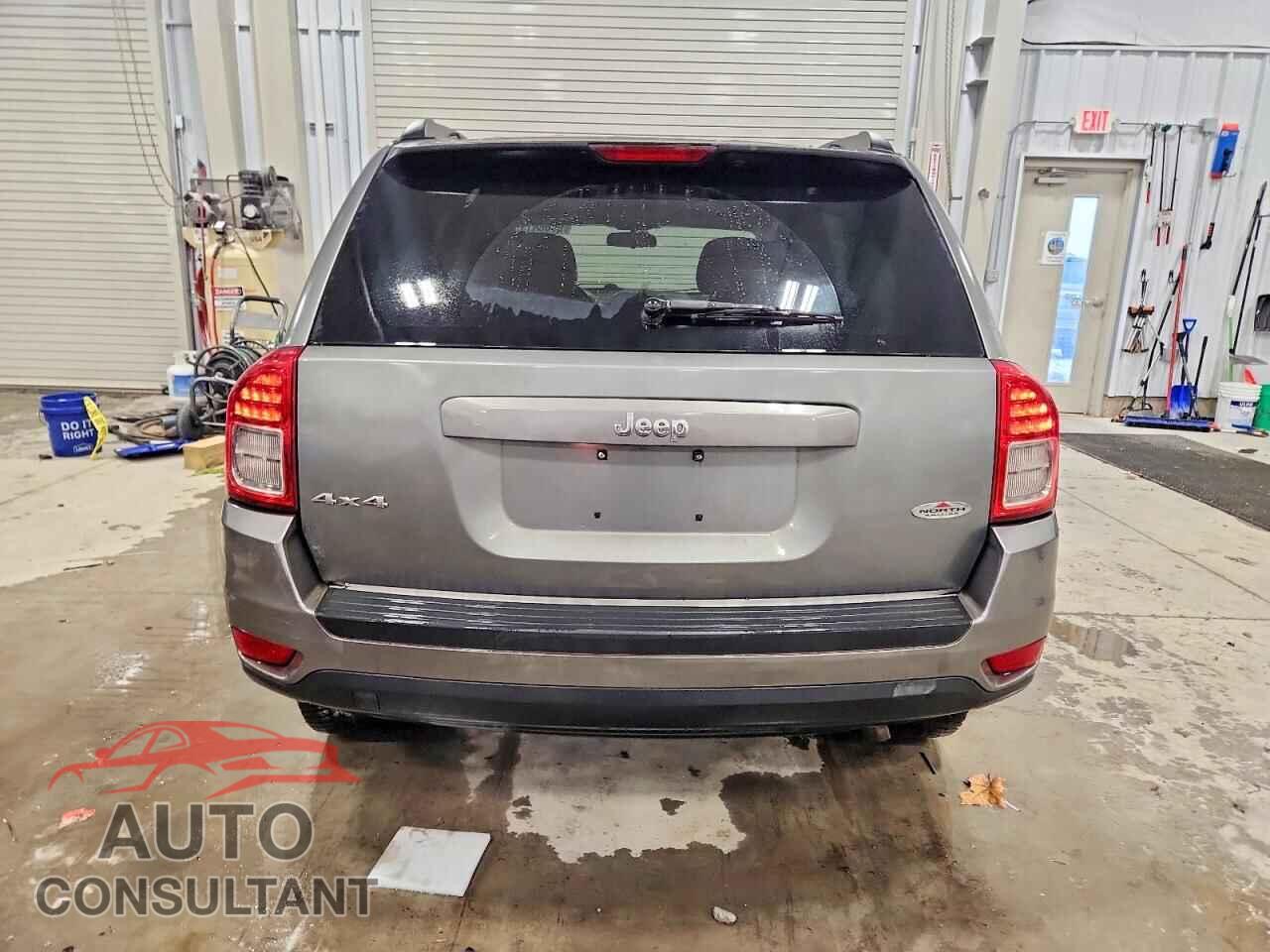 JEEP COMPASS 2011 - 1J4NF4FB3BD249497