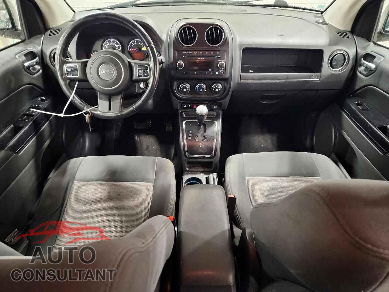 JEEP COMPASS 2011 - 1J4NF4FB3BD249497