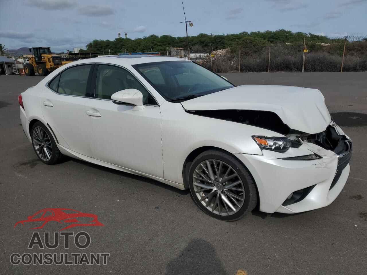 LEXUS IS 2014 - JTHCF1D20E5004667
