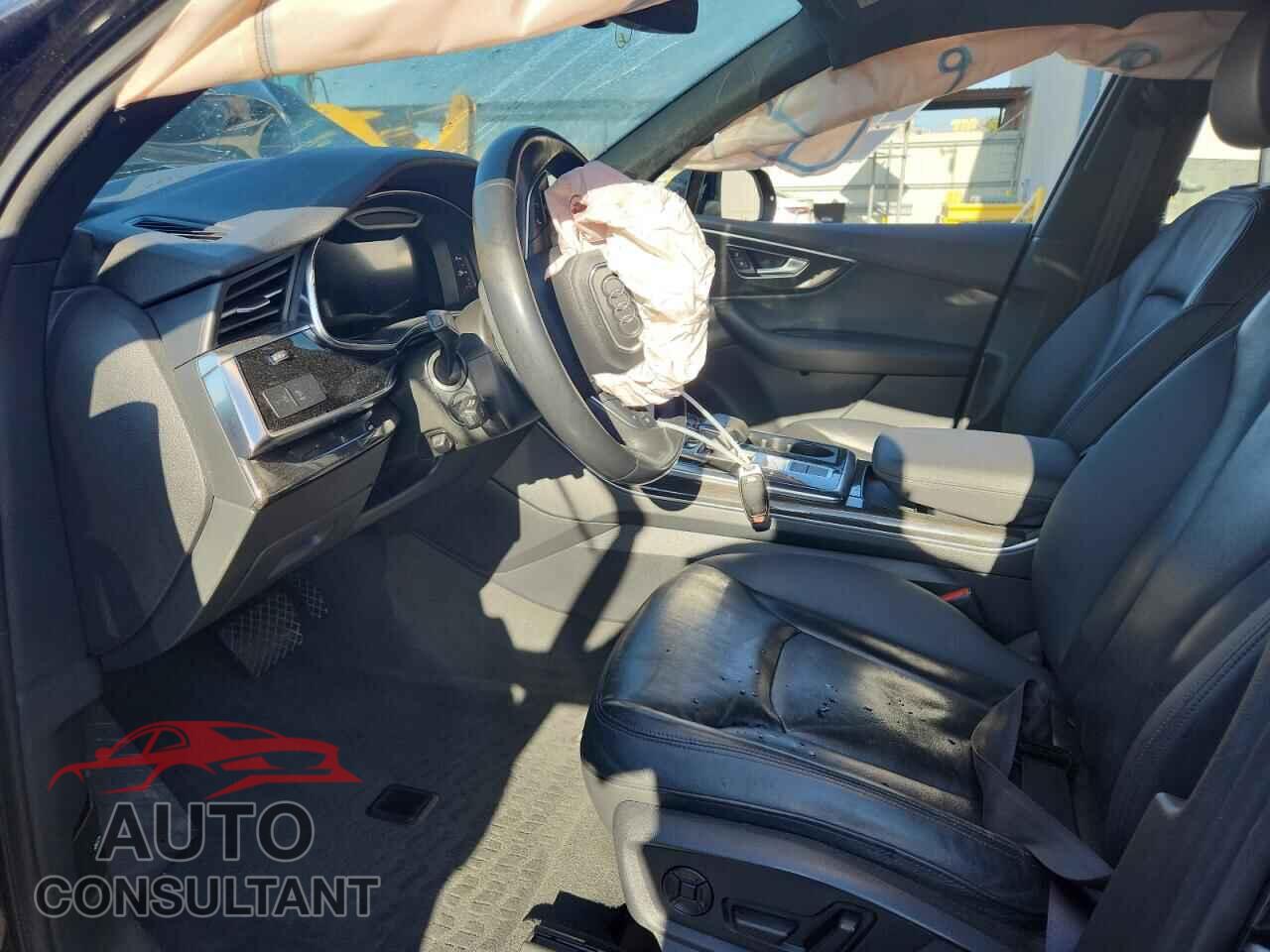 AUDI Q7 2021 - WA1LXAF78MD036675