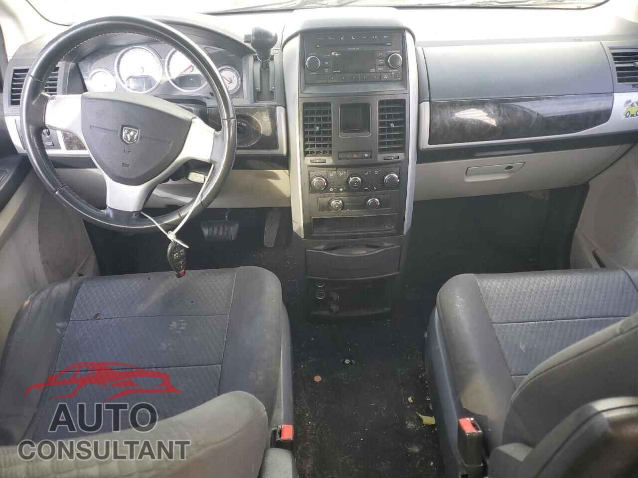DODGE CARAVAN 2010 - 2D4RN5D18AR433097