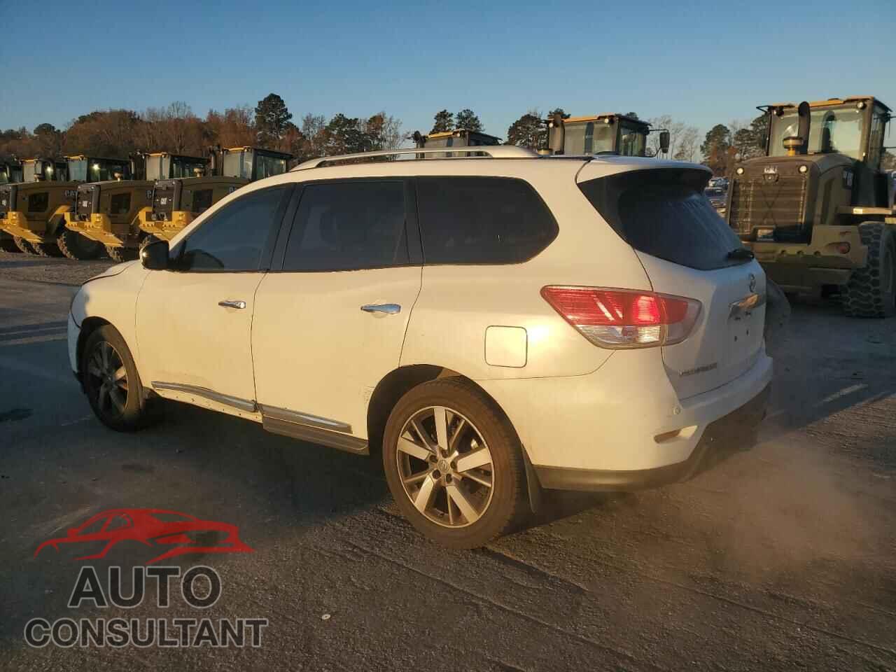 NISSAN PATHFINDER 2014 - 5N1AR2MM2EC666331