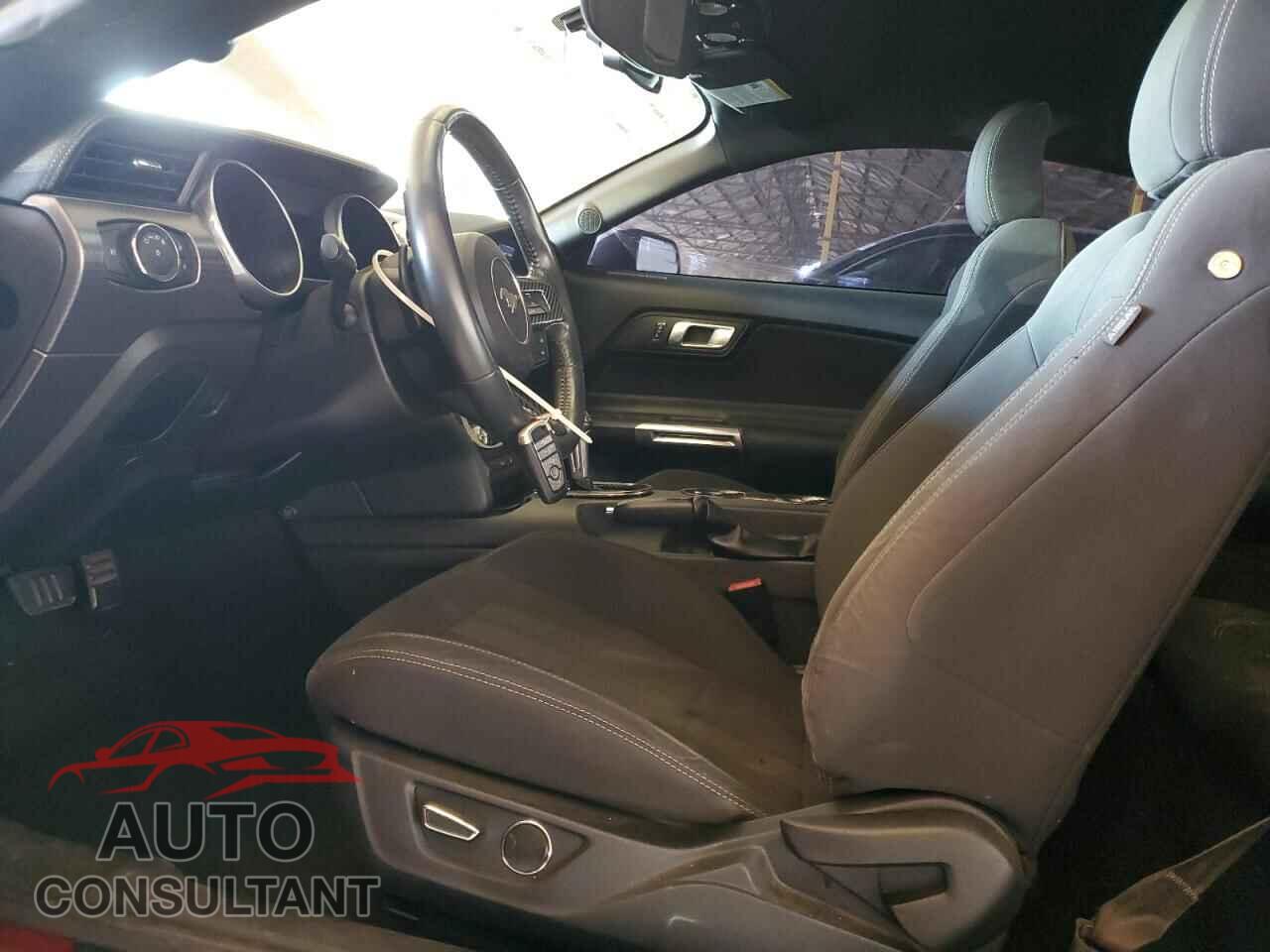 FORD MUSTANG 2018 - 1FA6P8CF5J5114591