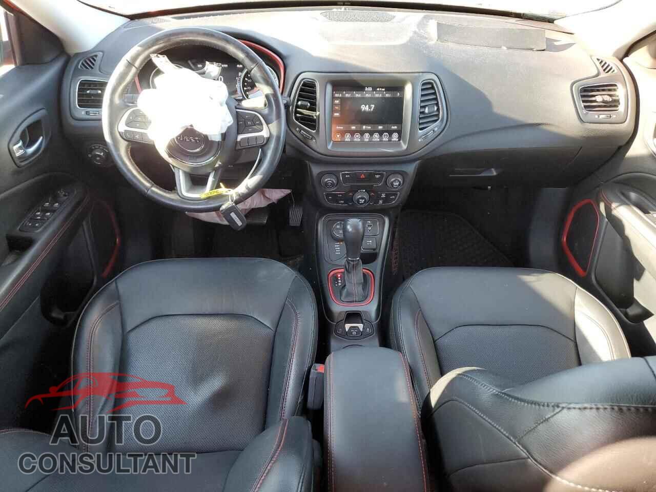 JEEP COMPASS 2020 - 3C4NJDDB6LT156900