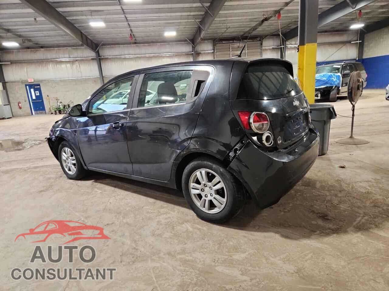 CHEVROLET SONIC 2013 - 1G1JC6SB0D4180939