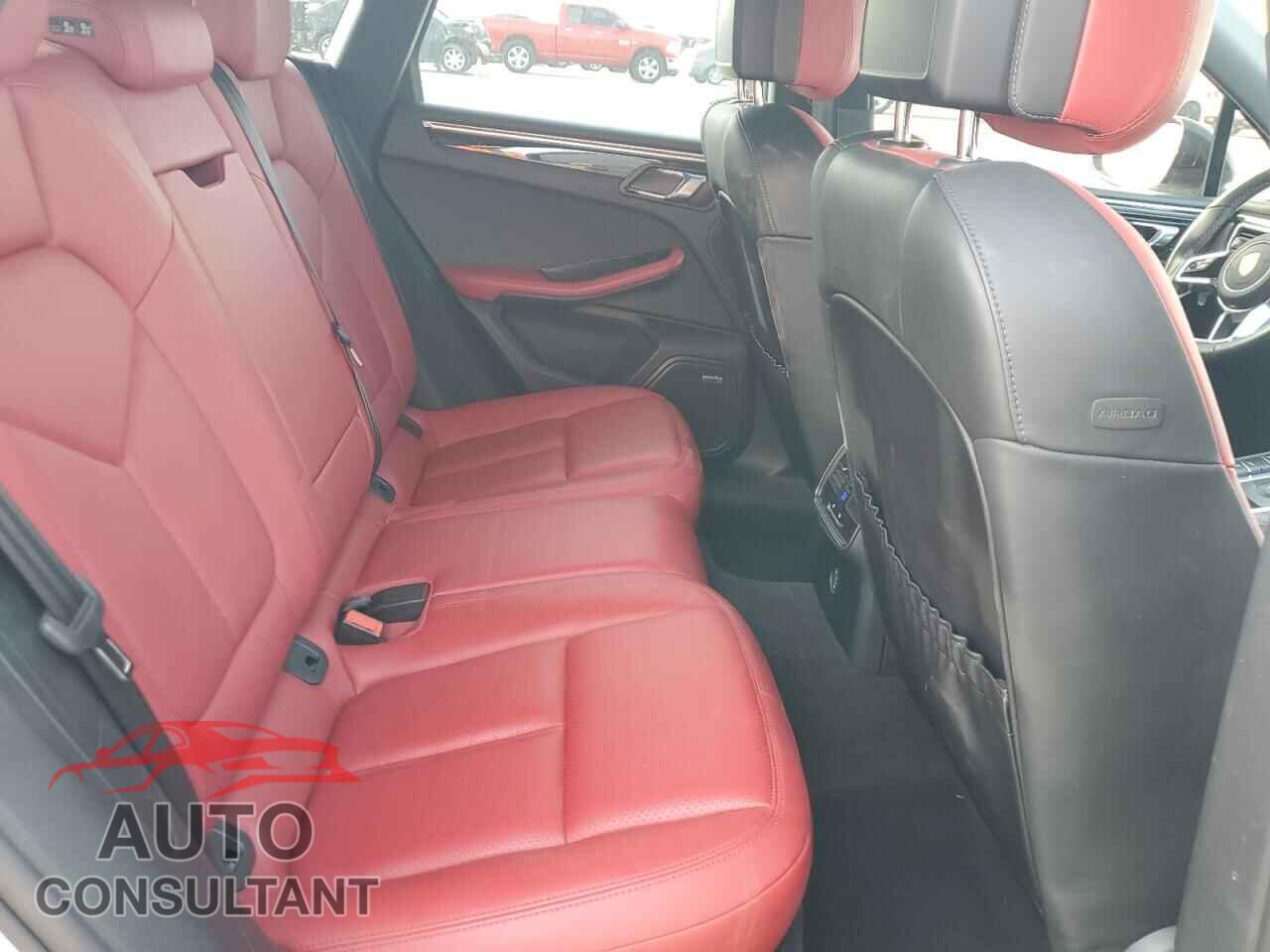 PORSCHE MACAN 2017 - WP1AB2A59HLB18156