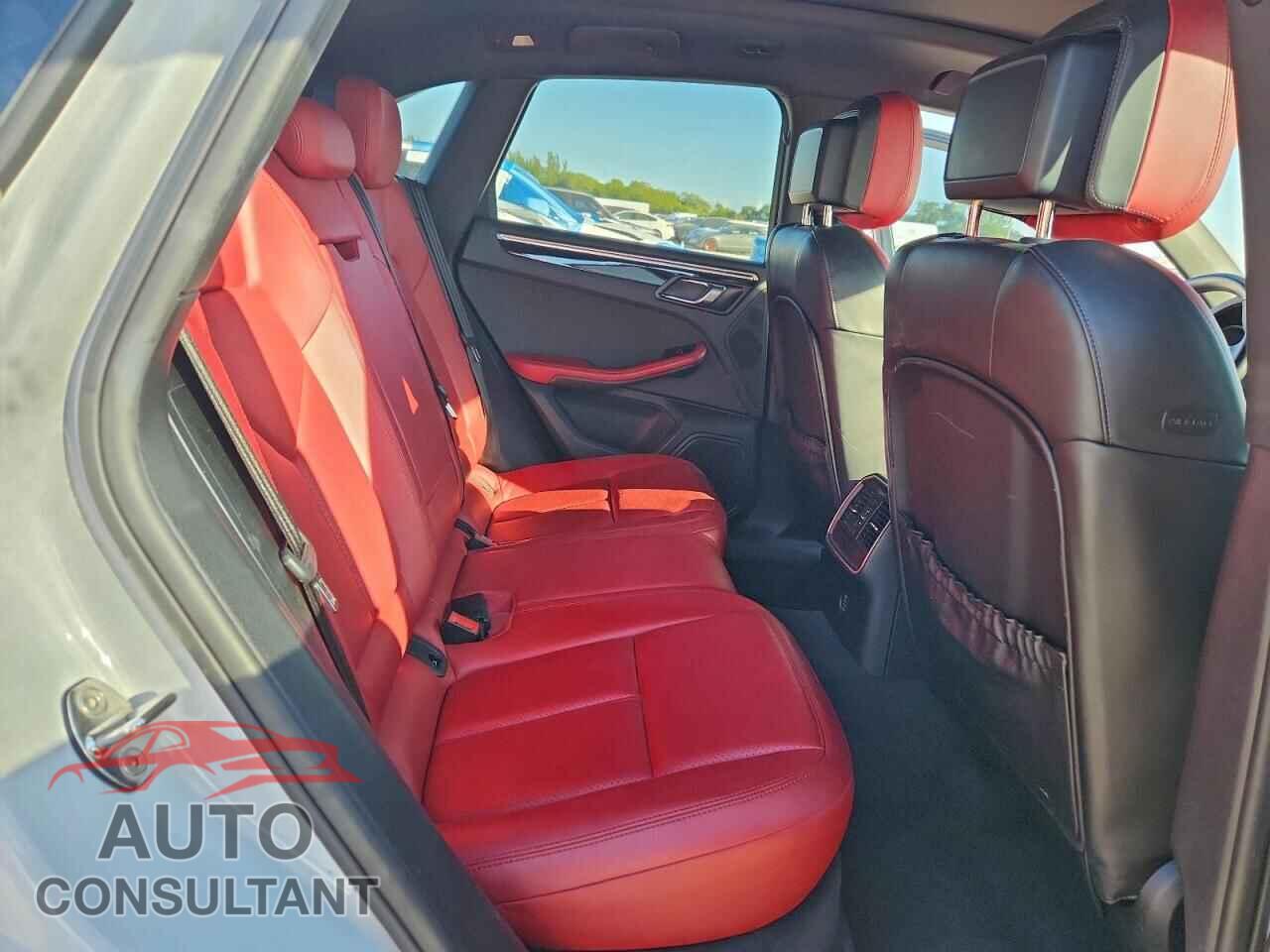 PORSCHE MACAN 2018 - WP1AB2A52JLB36018