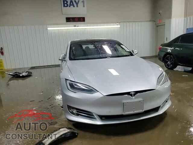 TESLA MODEL S 2017 - 5YJSA1E20HF218247