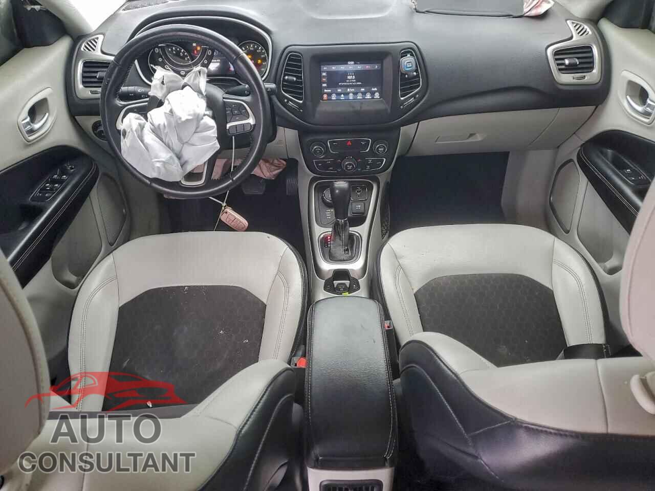 JEEP COMPASS 2017 - 3C4NJDBB0HT651247