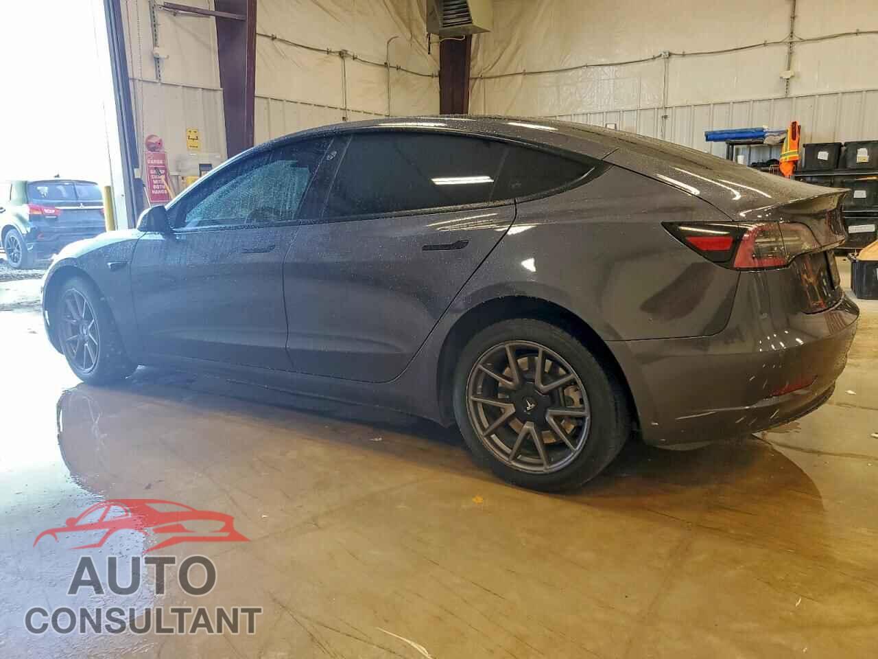 TESLA MODEL 3 2023 - 5YJ3E1EA3PF456673
