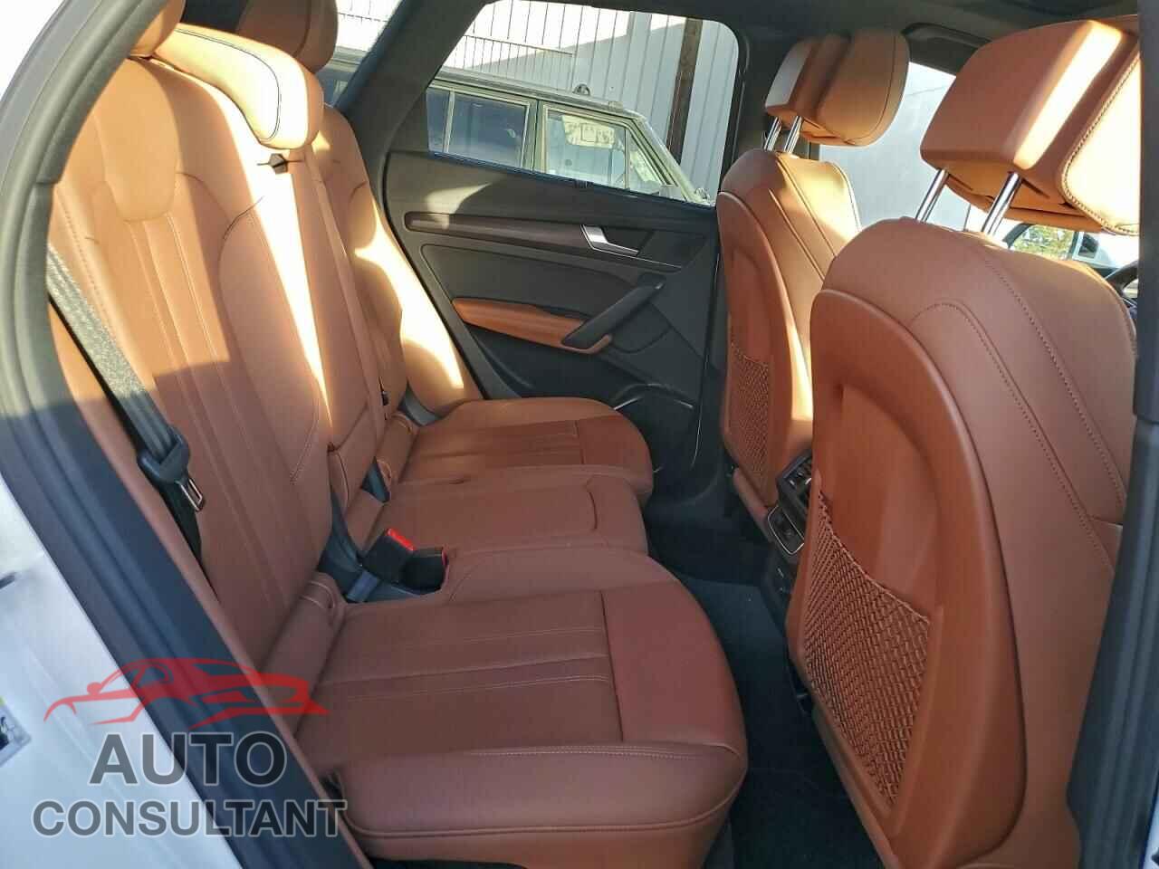 AUDI Q5 2021 - WA1BAAFY9M2024911