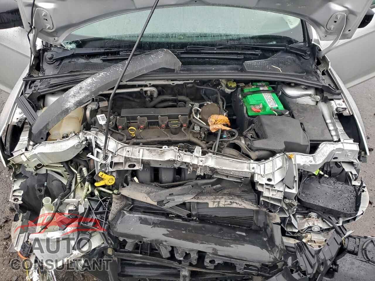 FORD FOCUS 2014 - 1FADP3E2XEL350109