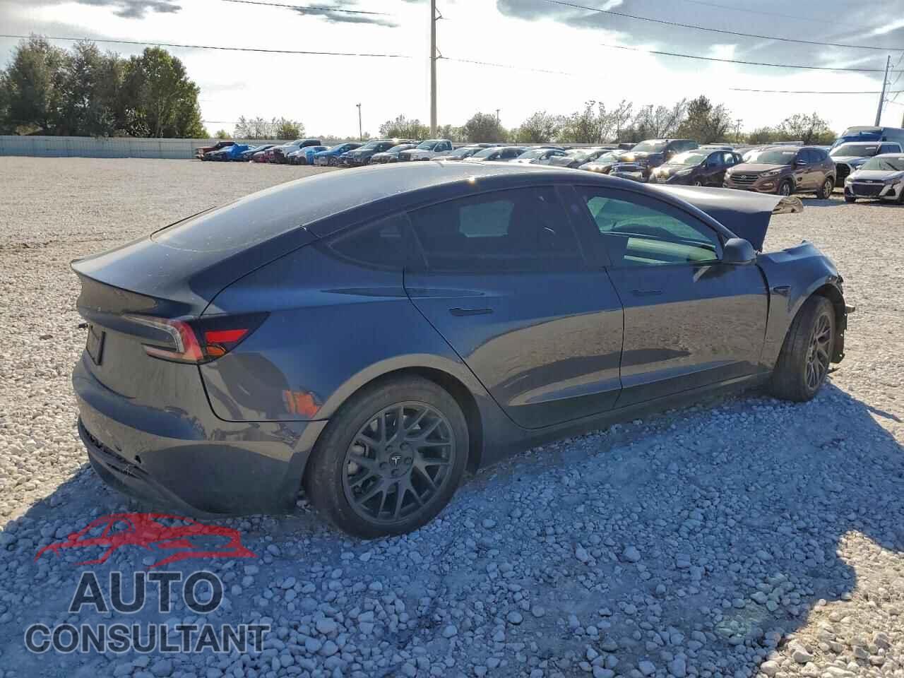 TESLA MODEL 3 2024 - 5YJ3E1EAXRF741180