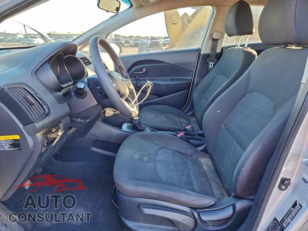 KIA RIO 2014 - KNADM4A34E6406936