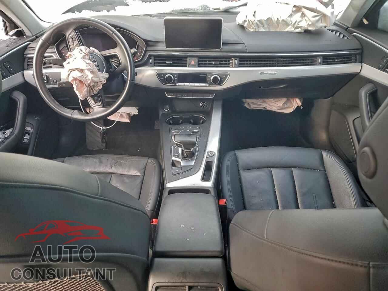 AUDI A4 2017 - WAUDNAF40HN054865