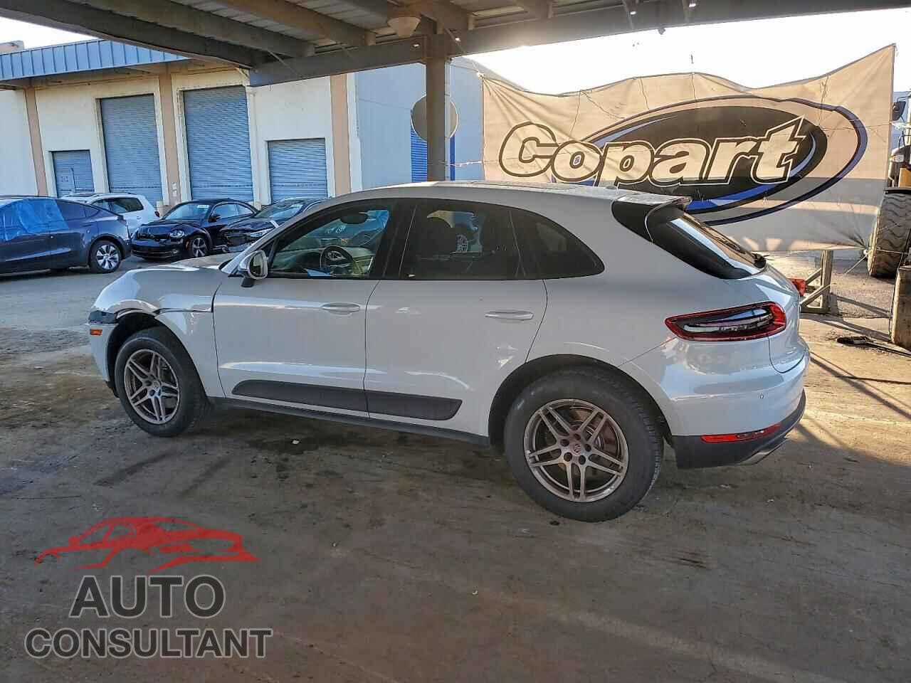 PORSCHE MACAN 2017 - WP1AA2A58HLB07037
