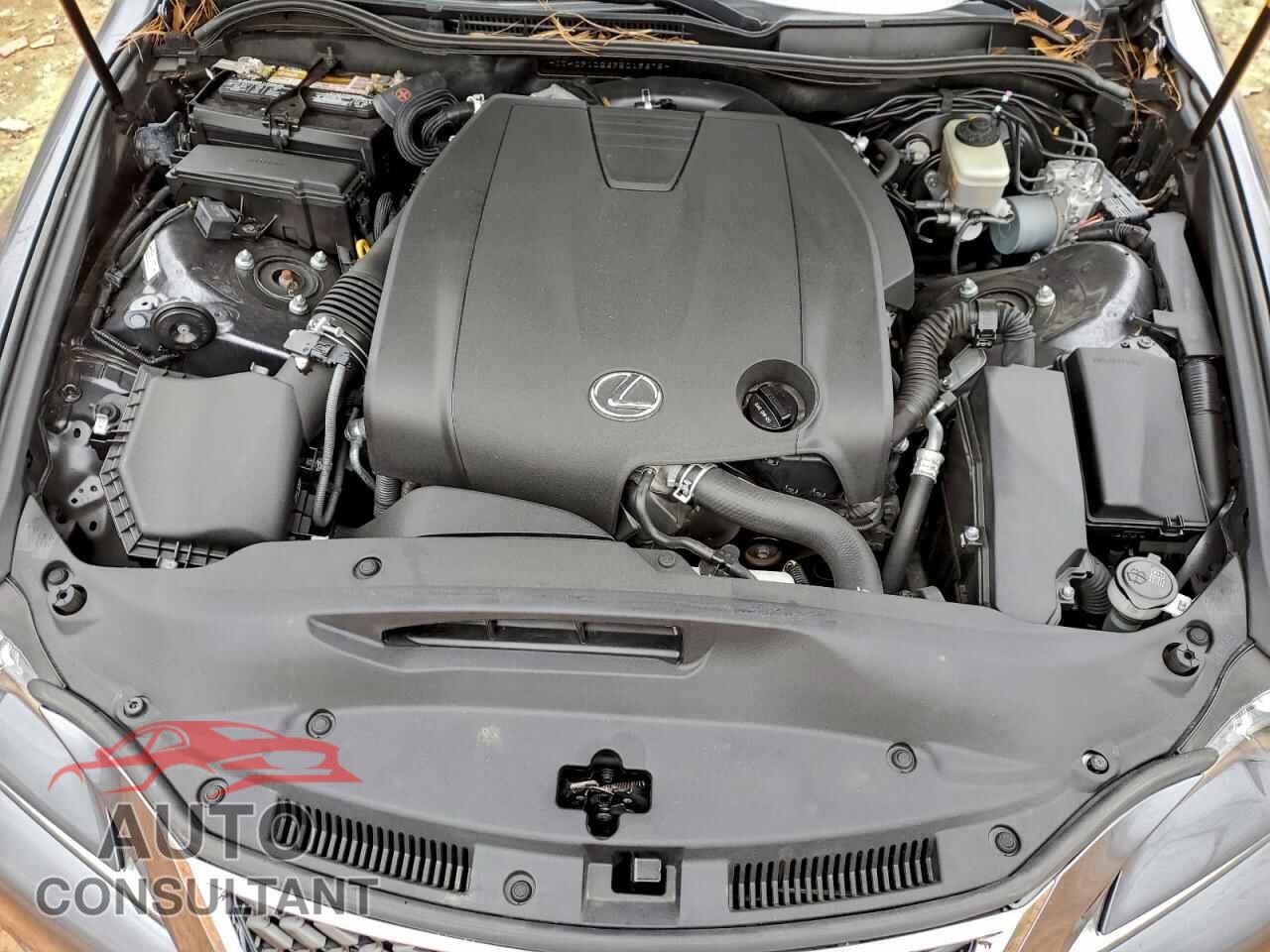 LEXUS IS 2015 - JTHCF1D26F5019675