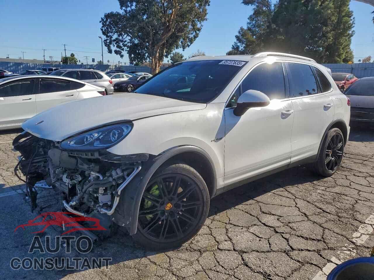 PORSCHE CAYENNE 2016 - WP1AE2A25GLA18227