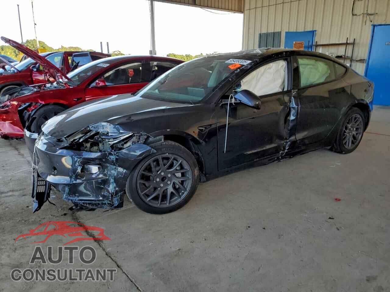 TESLA MODEL 3 2025 - 5YJ3E1EAXSF970108