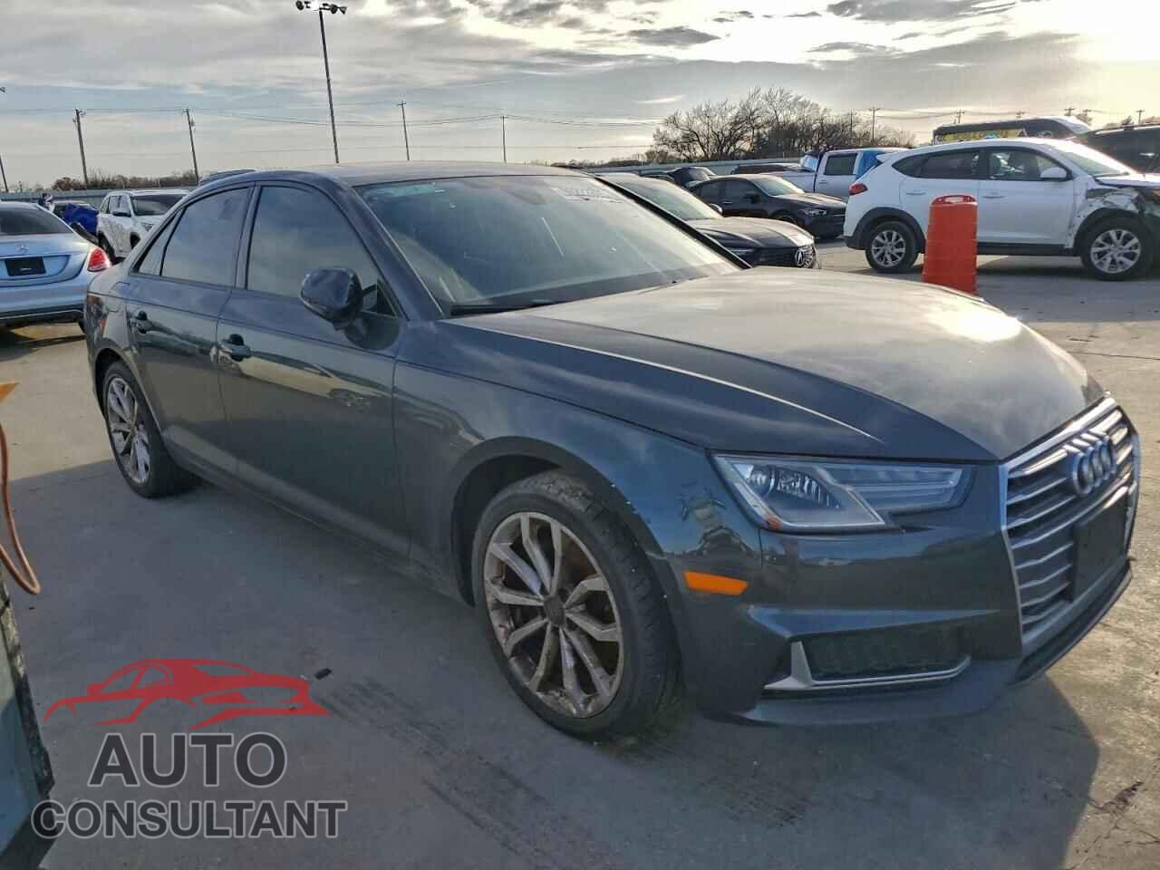 AUDI A4 2019 - WAUGMAF48KN014640
