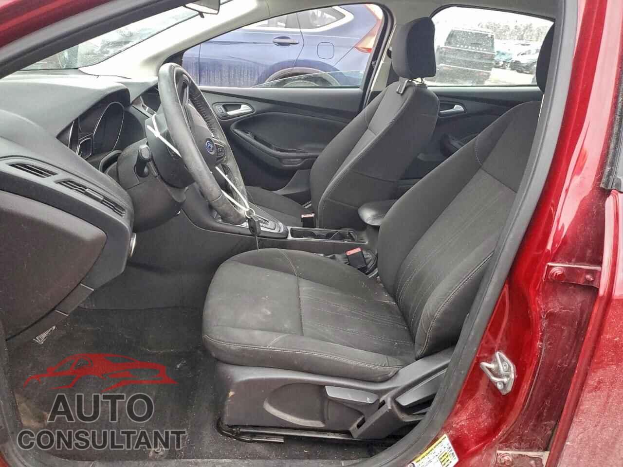 FORD FOCUS 2015 - 1FADP3F25FL324355