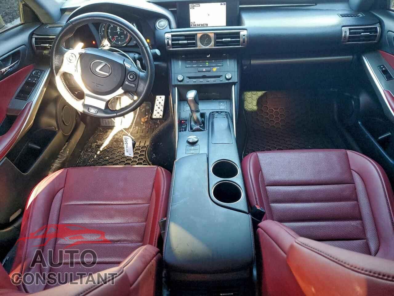 LEXUS IS 2015 - JTHCF1D22F5023013