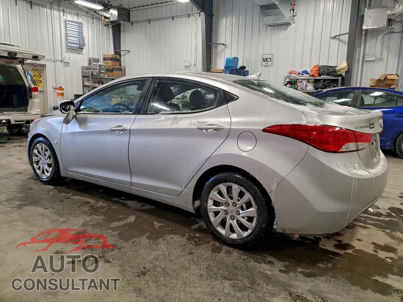 HYUNDAI ELANTRA 2013 - 5NPDH4AE2DH166007