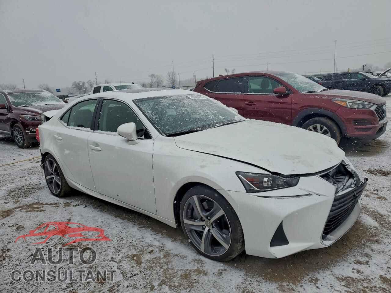 LEXUS IS 2018 - JTHC81D28J5028977