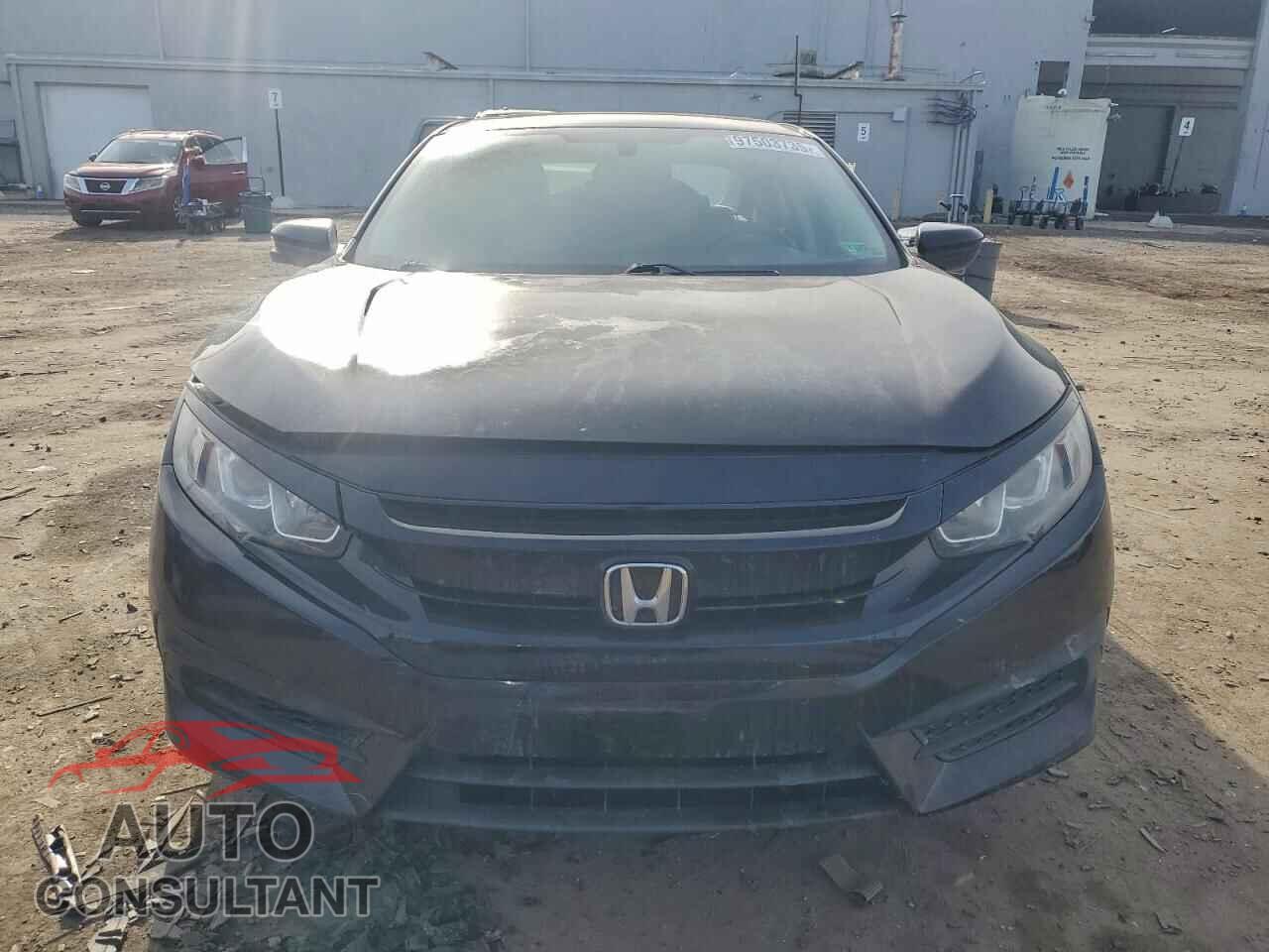 HONDA CIVIC 2017 - 2HGFC2F70HH558070