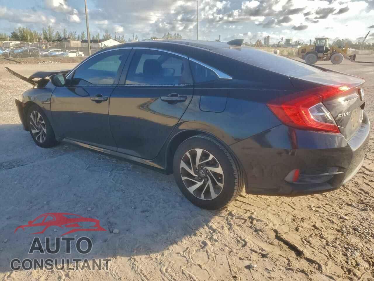 HONDA CIVIC 2017 - 19XFC2F70HE005879