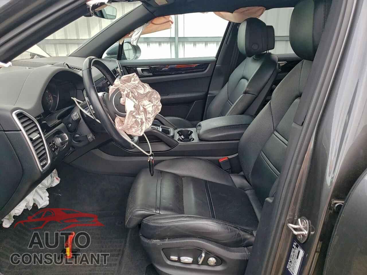 PORSCHE CAYENNE 2019 - WP1AA2AY9KDA03944