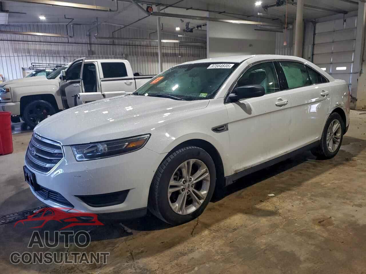 FORD TAURUS 2015 - 1FAHP2D85FG172556