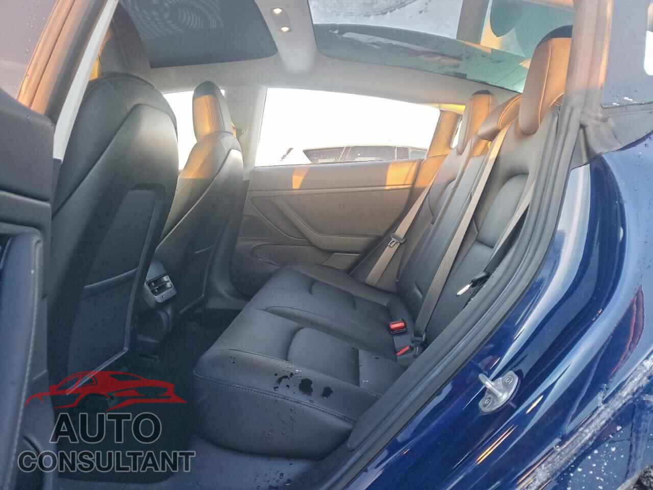TESLA MODEL 3 2018 - 5YJ3E1EB7JF088207