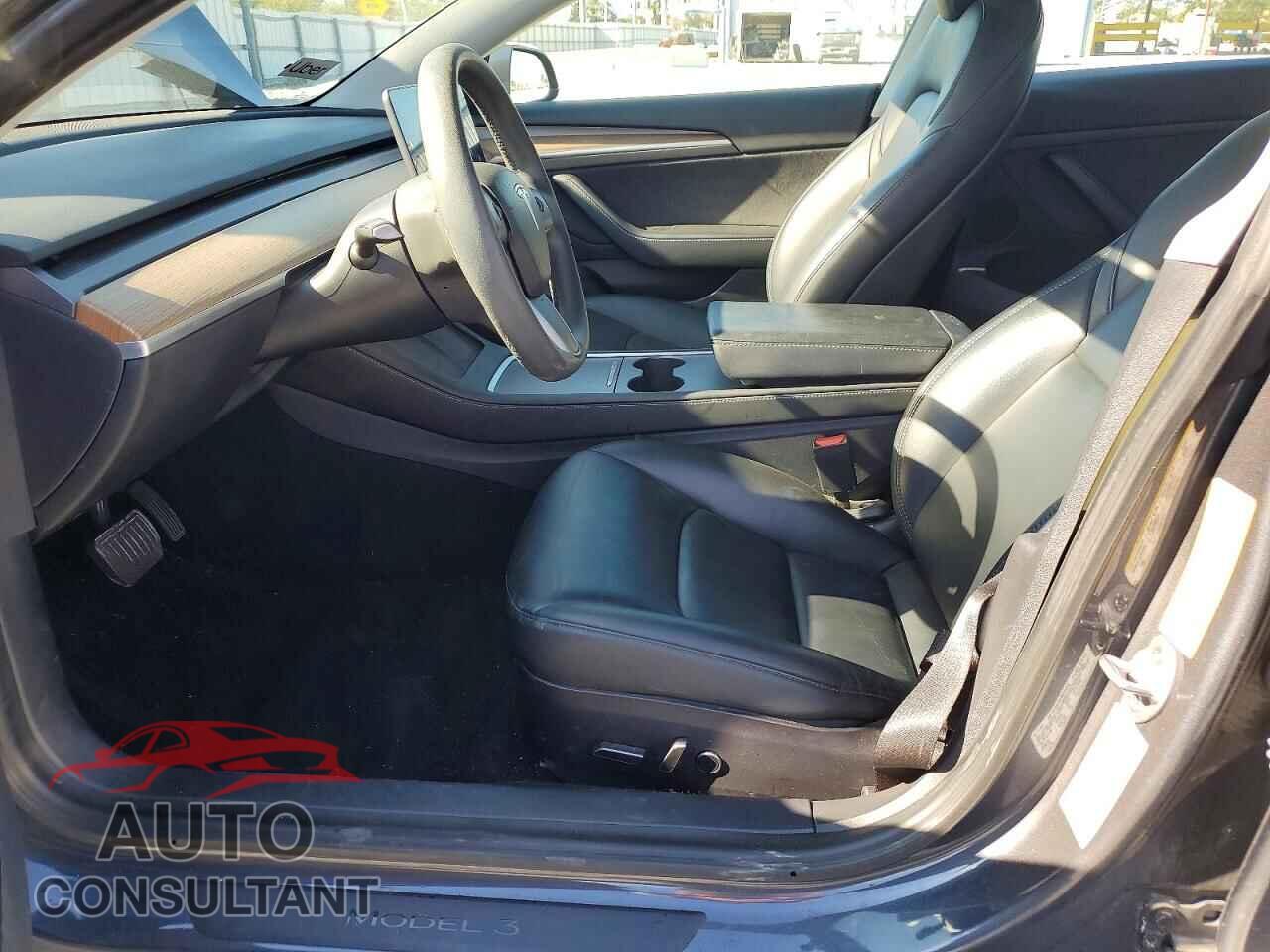 TESLA MODEL 3 2021 - 5YJ3E1EB8MF044530
