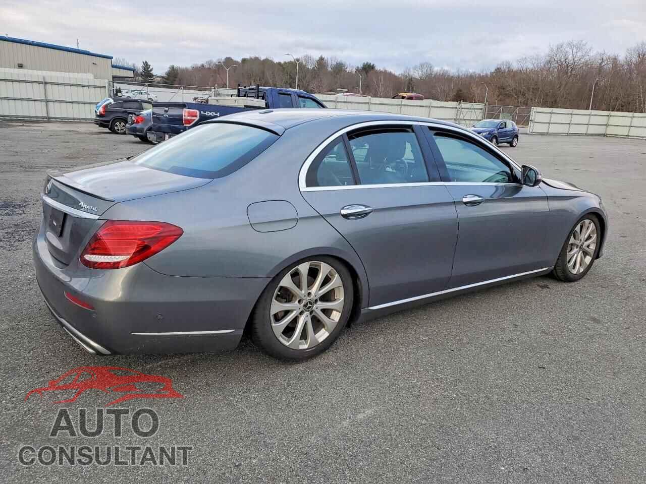 MERCEDES-BENZ E-CLASS 2017 - WDDZF4KB3HA262604