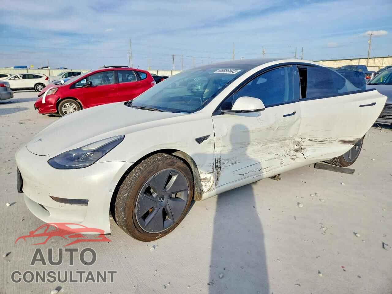 TESLA MODEL 3 2021 - 5YJ3E1EA9MF085594