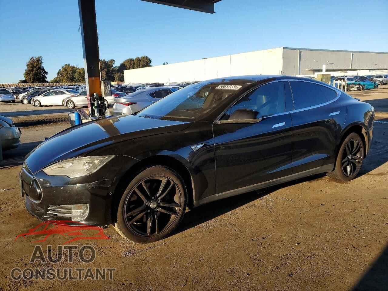 TESLA MODEL S 2016 - 5YJSA1E26GF130558