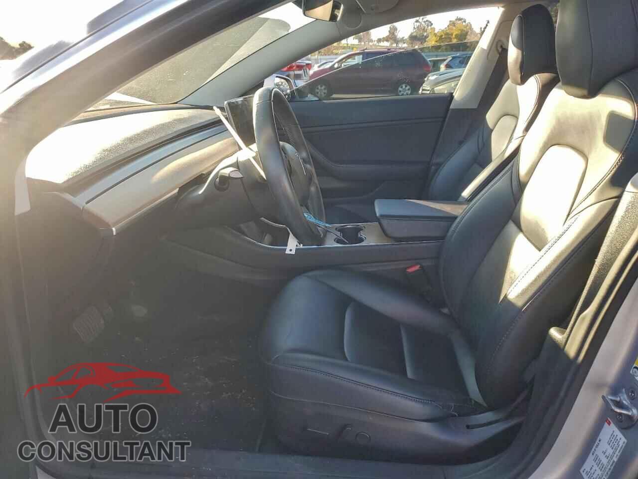 TESLA MODEL 3 2018 - 5YJ3E1EA0JF046582
