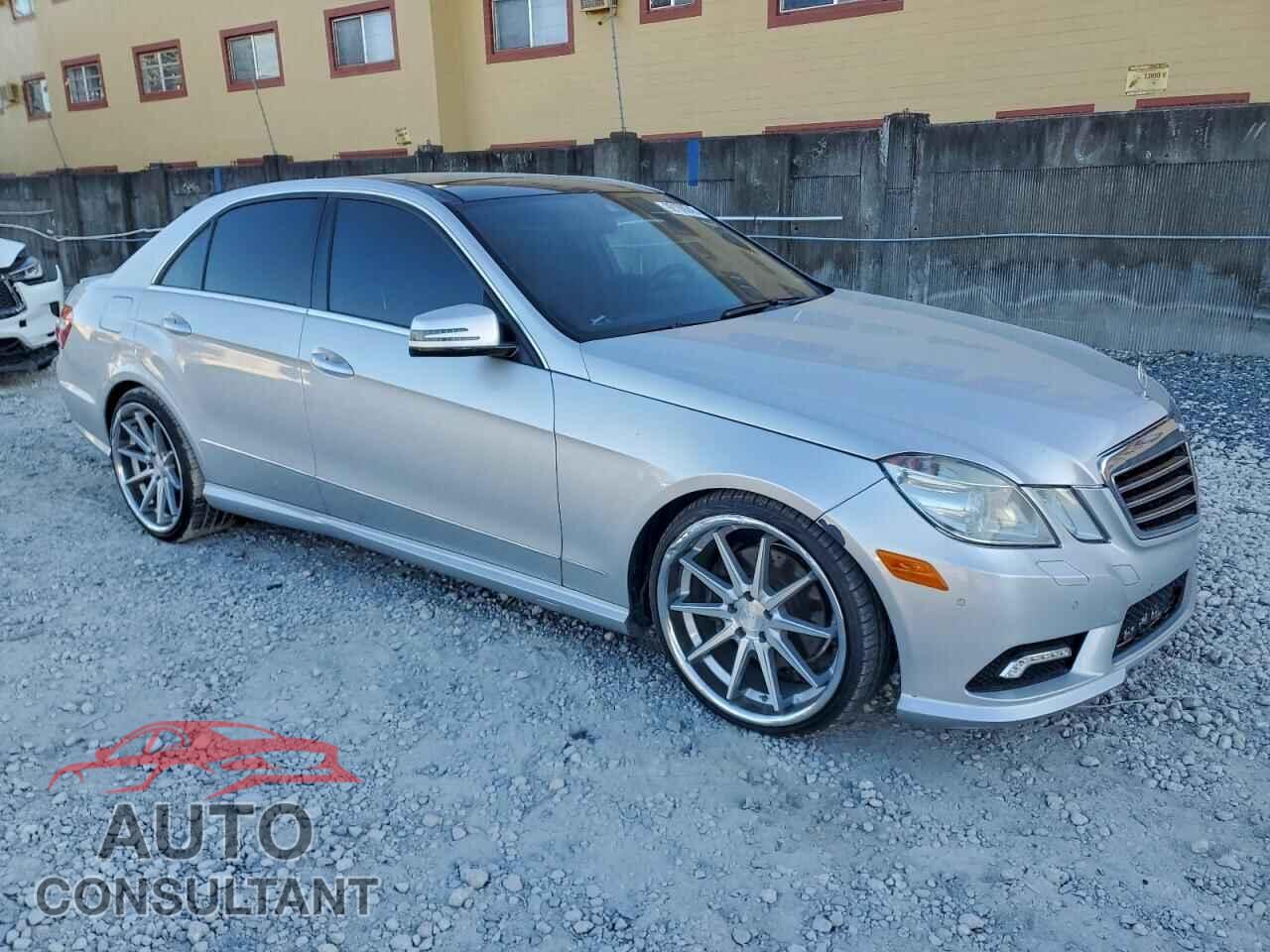 MERCEDES-BENZ E-CLASS 2011 - WDDHF5GB5BA273654