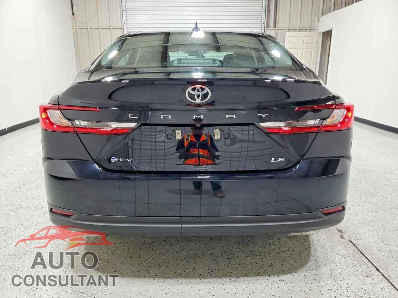 TOYOTA CAMRY 2026 - 4T1DAACK1TU651907