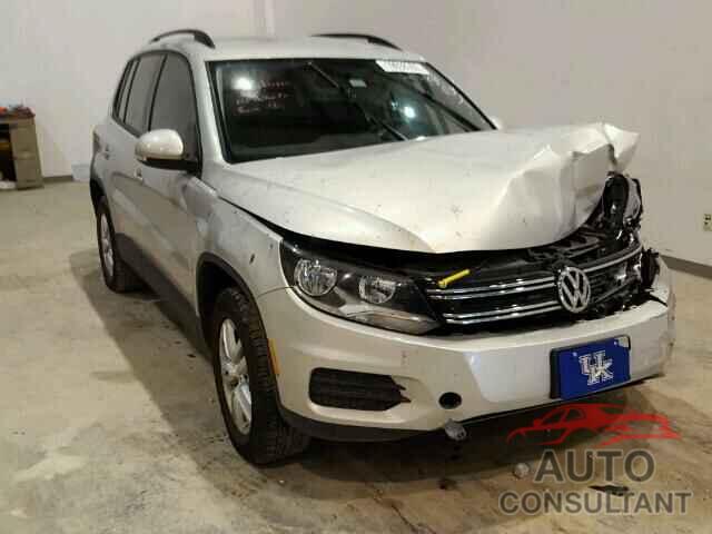 VOLKSWAGEN TIGUAN 2015 - WVGBV7AX4FW515406