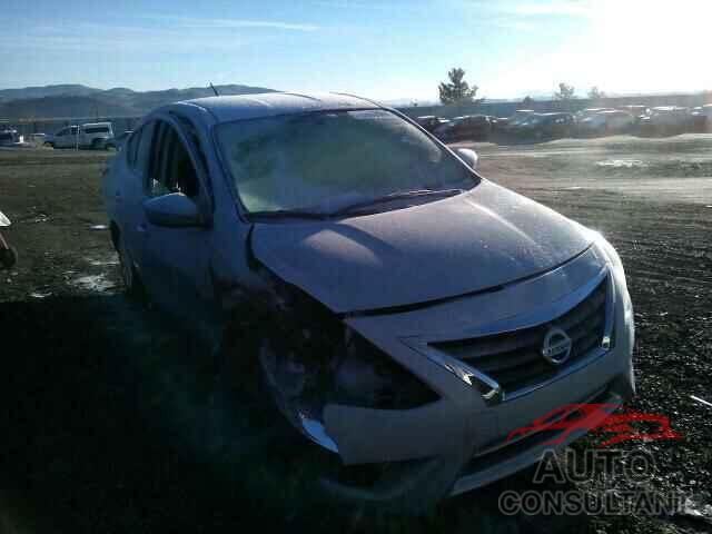 NISSAN VERSA 2015 - 3N1CN7AP7FL880373