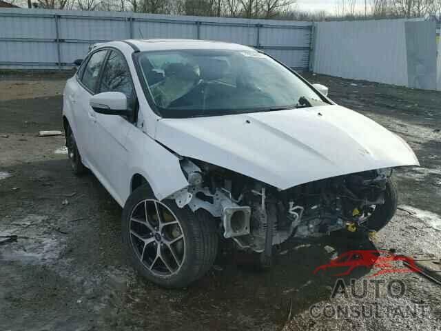 FORD FOCUS 2015 - 1FADP3F27FL367465