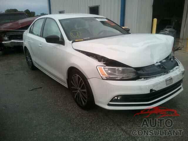 VOLKSWAGEN JETTA 2015 - 3VWB17AJ4FM219536