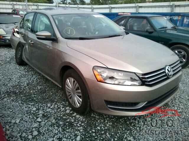 VOLKSWAGEN PASSAT 2015 - 1VWAT7A35FC070174