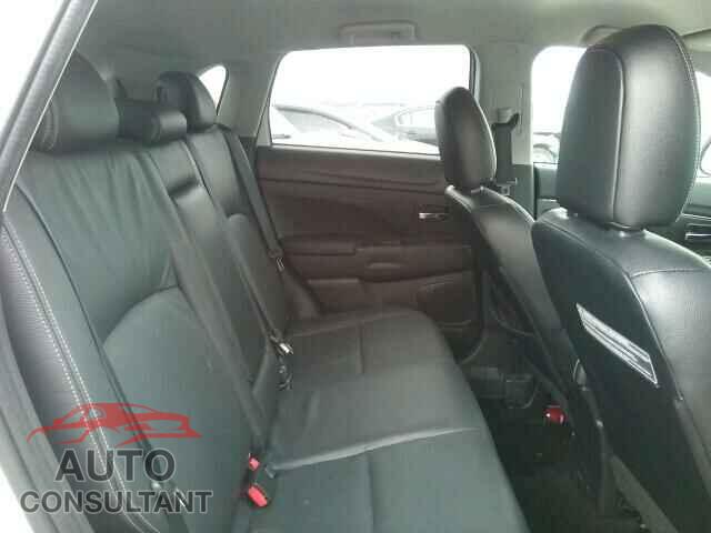 MITSUBISHI OUTLANDER 2015 - 4A4AP4AU8FE012815