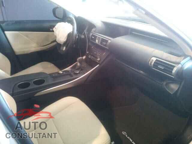LEXUS IS250 2015 - JTHCF1D26F5024939