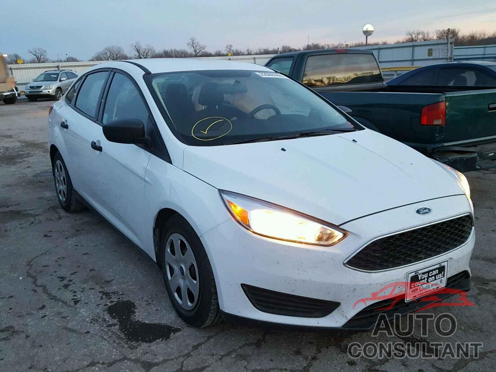 FORD FOCUS 2016 - 1FADP3E27GL202857